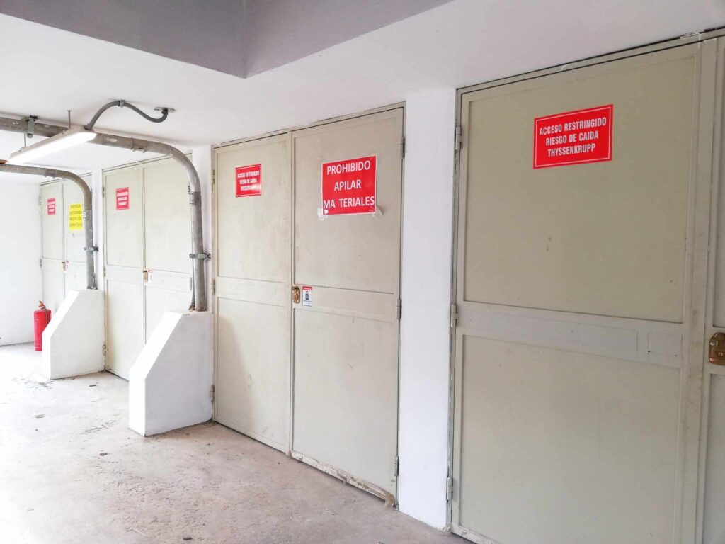 puertas metálicas